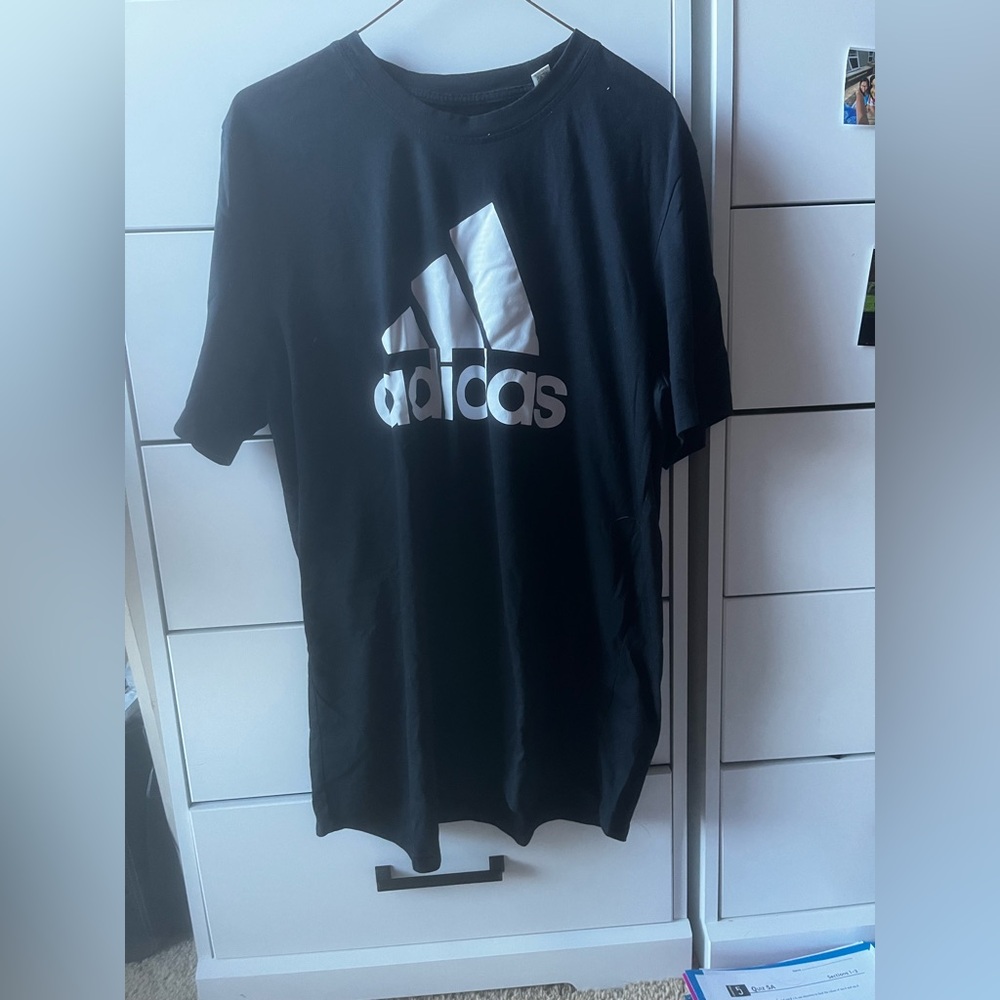 Adidas t-shirt